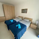 Sunshine - Modern Three Bedroom - No 3 Apartamento Mellieħa