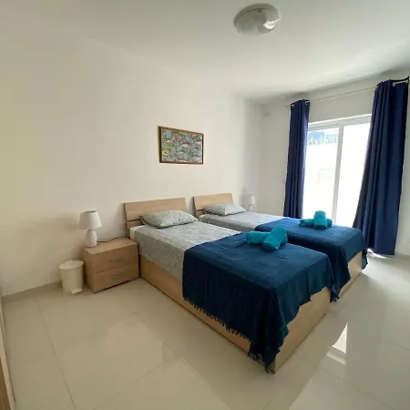 Sunshine - Modern Three Bedroom - No 3 Appartement *