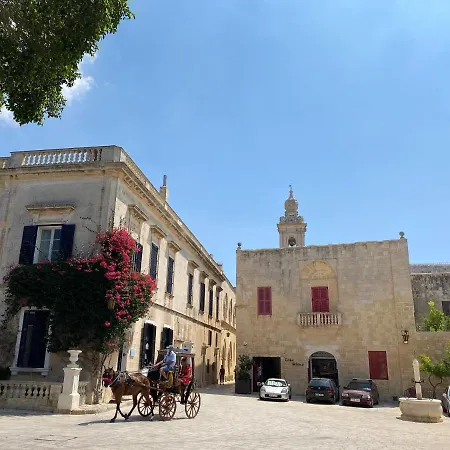 Apartament Sunshine - Modern Three Bedroom - No 3 *