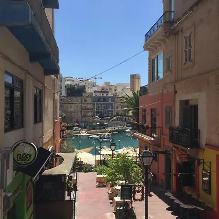 アパート Sunshine - Modern Three Bedroom - No 3 *